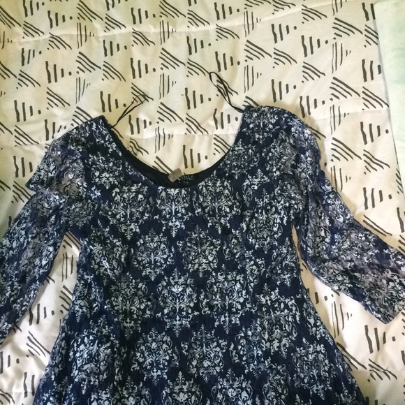 Floral summer bread, quarter length sleeves - Picture 2 of 3